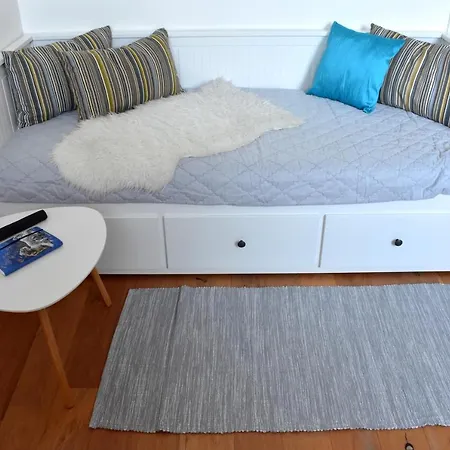 Airstay Apartment: Grebovka Daire Prag