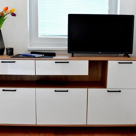 Daire Airstay Apartment: Grebovka *