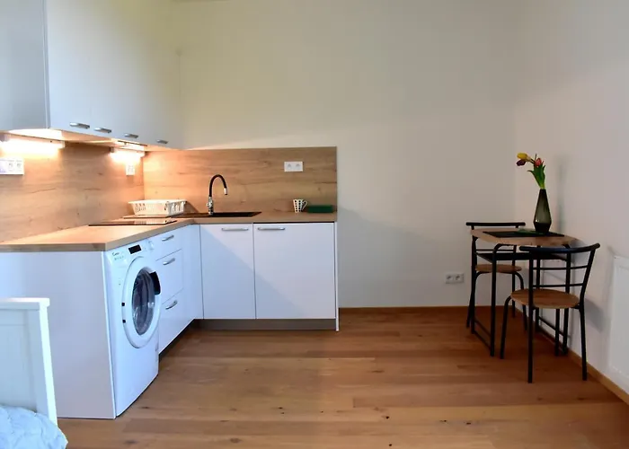 Airstay Apartment: Grebovka * Praga