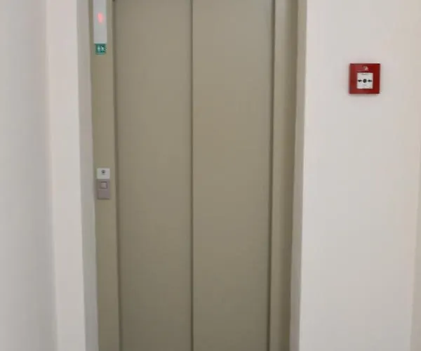 Apartamento Airstay Apartment: Grebovka Praga